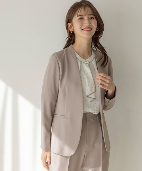 84年製 イタリア L'Aquilone ラクイローネ スーツ姿の男性陶器像