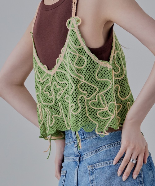 etoll.(エトル)の「コード刺繍メッシュニットビスチェ(キャミソール・レディース・ネイビー/グリーン/ブラウン・FREE)」の22枚目の写真