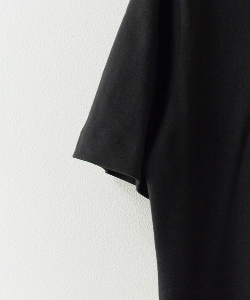 Calvin Klein(カルバン・クライン)の「Calvin Klein/カルバンクライン SS RLXD STANDARD LOGO CREWNK TEE Tシャツ(Tシャツ/カットソー・レディース・ブラック/ホワイト/レッド・XS/S/M)」の9枚目の写真