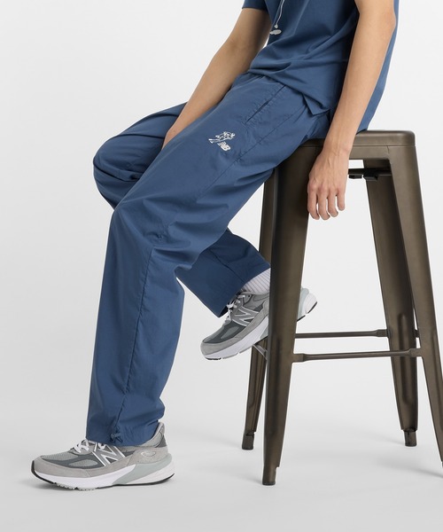NEW BALANCE(ニューバランス)の「大谷翔平 ウーブンナイロンパンツ(スウェットパンツ・メンズ・ベージュ/ブラック/インディゴブルー・MEDIUM/SMALL/X-LARGE/LARGE/XX-LARGE)」の5枚目の写真
