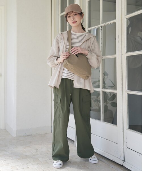 ikka(イッカ)の「【プチプラ1990円(税抜)】コットンUSA半袖ポケットTシャツ(Tシャツ/カットソー・レディース・ホワイト/ブラック/スカイブルー/オフホワイト/グレー/クリアイエロー・M/L/S)」の9枚目の写真