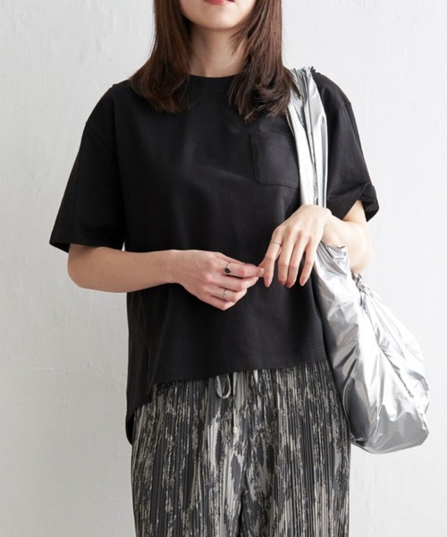 ikka(イッカ)の「【プチプラ1990円(税抜)】コットンUSA半袖ポケットTシャツ(Tシャツ/カットソー・レディース・ホワイト/ブラック/スカイブルー/オフホワイト/グレー/クリアイエロー・M/L/S)」の3枚目の写真