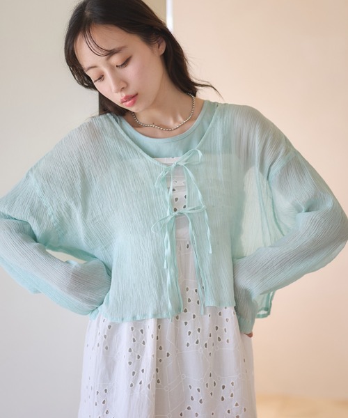 earth music&ecology（アースミュージックアンドエコロジー）の「【WEB限定/セットアイテム】SET2点クレープリボンブラウス＋インナー（カーディガン/ボレロ・レディース・ライトブルー/ミント/イエロー・FREE）」の2枚目の写真