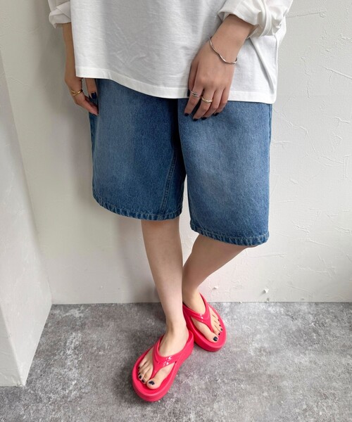 OOFOS(ウーフォス)の「【OOFOS/ウーフォス】 OOmega(その他シューズ・レディース・ベージュ/ピンク/ブラック・23/24)」の5枚目の写真