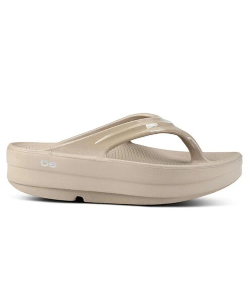 OOFOS(ウーフォス)の「【OOFOS/ウーフォス】 OOmega(その他シューズ・レディース・ベージュ/ピンク/ブラック・23/24)」の12枚目の写真