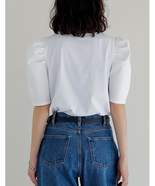 Re:EDIT（リエディ）の「[接触冷感]異素材切り替えタックパフスリーブTシャツ（Tシャツ/カットソー・レディース・ブラック/ホワイト・MEDIUM/LARGE）」の4枚目の写真
