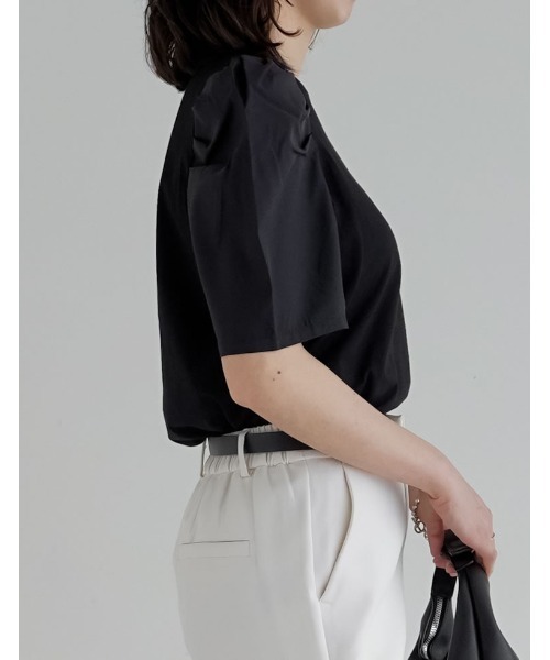 Re:EDIT（リエディ）の「[接触冷感]異素材切り替えタックパフスリーブTシャツ（Tシャツ/カットソー・レディース・ブラック/ホワイト・MEDIUM/LARGE）」の8枚目の写真