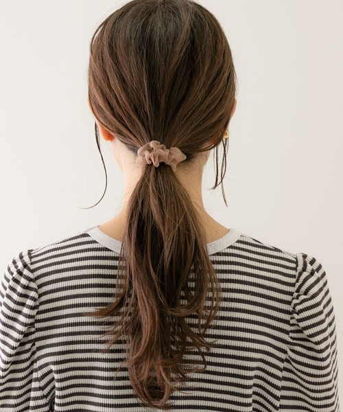 URBAN RESEARCH Sonny Label（アーバンリサーチサニーレーベル）の「チュールミニシュシュ（ヘアゴム・レディース・ベージュ/ブラック・ONE）」の4枚目の写真
