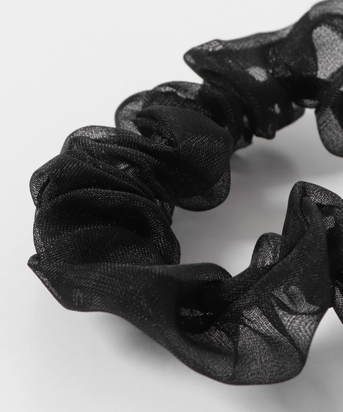 URBAN RESEARCH Sonny Label（アーバンリサーチサニーレーベル）の「チュールミニシュシュ（ヘアゴム・レディース・ベージュ/ブラック・ONE）」の7枚目の写真