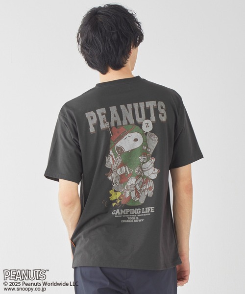 KRIFF MAYER（クリフメイヤー）の「【接触冷感・吸水速乾】スヌーピープリントT(寝袋)（Tシャツ/カットソー・メンズ・オフホワイト/ブルー/チャコール/レッド/カラフル・MEDIUM/LARGE/X-LARGE）」の3枚目の写真