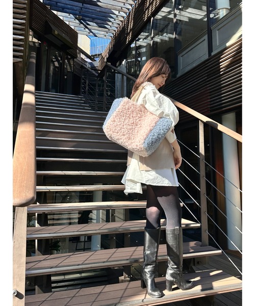 SOLA(ソラ)の「プードルグレースフラッフィートート/【仕切り付き&軽量大容量トート】(トートバッグ・レディース・スモークピンク/グリーン・FREE)」の17枚目の写真