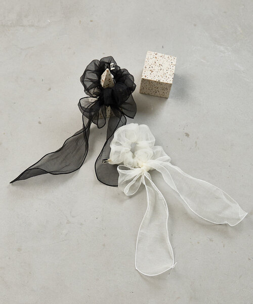 Kastane（カスタネ）の「【fiw.】シアーリボンシュシュ（シュシュ・レディース・ブラック/ホワイト・FREE）」の3枚目の写真