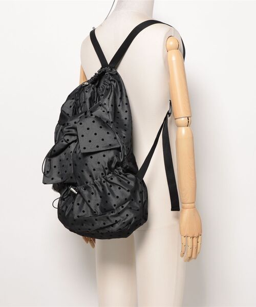 Never mind the XU / Chikashitsu+（ネバーマインド ザ エックスユー / チカシツプラス）の「【nmtc+】dot pattern backpack / 【エヌエムティーシープラス】ドットプリントバッグパック（バックパック/リュック・レディース・ネイビー/チャコール・ONE SIZE）」の22枚目の写真