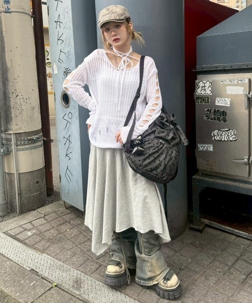 Never mind the XU / Chikashitsu+（ネバーマインド ザ エックスユー / チカシツプラス）の「【nmtc+】dot pattern backpack / 【エヌエムティーシープラス】ドットプリントバッグパック（バックパック/リュック・レディース・ネイビー/チャコール・ONE SIZE）」の7枚目の写真