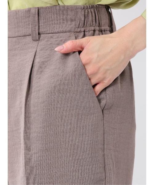 m.f.editorial（エムエフエディトリアル）の「【ウォッシャブル 】m.f.エディトリアル レディース 麻調合繊 ベルト付き テーパードパンツ(セットアップ可能)（スーツパンツ・レディース・グリーン系その他/ネイビー/ライトグレー/ブラウン・MEDIUM/LARGE）」の9枚目の写真