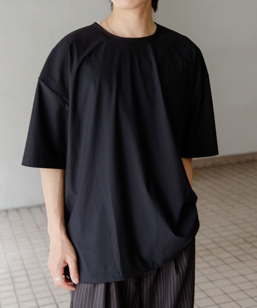 SENSE OF PLACE by URBAN RESEARCH（センスオブプレイスバイアーバンリサーチ）の「4WAYストレッチプルオーバーショートスリーブTシャツ（Tシャツ/カットソー・メンズ・ブラック/チャコールグレー/ライトカーキ・MEDIUM/LARGE）」の20枚目の写真