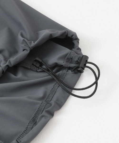 SENSE OF PLACE by URBAN RESEARCH（センスオブプレイスバイアーバンリサーチ）の「4WAYストレッチプルオーバーショートスリーブTシャツ（Tシャツ/カットソー・メンズ・ブラック/チャコールグレー/ライトカーキ・MEDIUM/LARGE）」の5枚目の写真