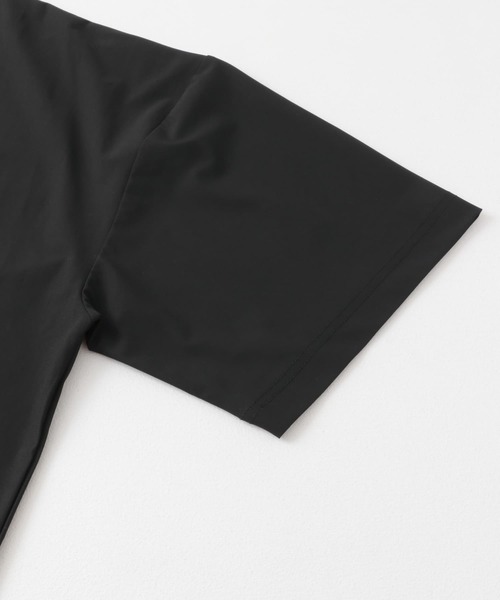 SENSE OF PLACE by URBAN RESEARCH（センスオブプレイスバイアーバンリサーチ）の「4WAYストレッチプルオーバーショートスリーブTシャツ（Tシャツ/カットソー・メンズ・ブラック/チャコールグレー/ライトカーキ・MEDIUM/LARGE）」の9枚目の写真