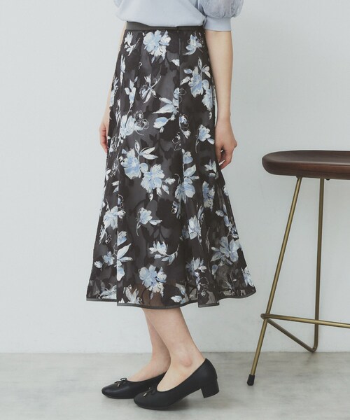 index（インデックス）の「花柄マーメイドフレアスカート【洗濯機洗い可】（スカート・レディース・チャコール/ベージュ系その他/ベージュ系その他3・36/38/40/42）」の14枚目の写真