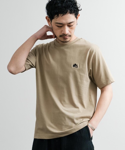 LOGOS（ロゴス）の「LOGOS 吸水速乾スパイラルヤーンワンポイントロゴ刺繍半袖Tシャツ（Tシャツ/カットソー・メンズ・ベージュ/チャコールグレー/ネイビー/キャメル/ライトグリーン/グリーン/ホワイト・LL/L/M）」の3枚目の写真