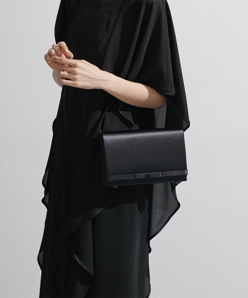 Callarus Black Formal(カラルスブラックフォーマル)の「喪服・礼服|フォーマルバック・袱紗セット〔Callarus〕(ハンドバッグ・レディース・ブラック・FREE)」の3枚目の写真