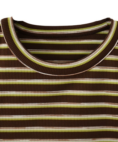 Reurie'(レウリィ)の「スリットショルダーボーダーリブトップス/slit shoulder border rib top 半袖 クルーネック 総柄 カジュアル モード グリーン 緑 アイボリー(Tシャツ/カットソー・レディース・ブラック/ブラウン・FREE)」の11枚目の写真