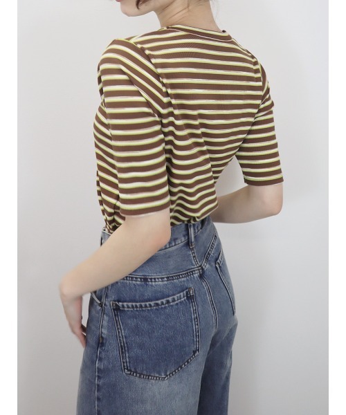Reurie'(レウリィ)の「スリットショルダーボーダーリブトップス/slit shoulder border rib top 半袖 クルーネック 総柄 カジュアル モード グリーン 緑 アイボリー(Tシャツ/カットソー・レディース・ブラック/ブラウン・FREE)」の21枚目の写真