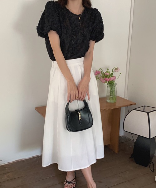 Lace Ladies(レースレディース)の「フラワー ジャガード クルーネック パフスリーブ プルオーバー(Tシャツ/カットソー・レディース・アイボリー/ブラック・FREE)」の3枚目の写真