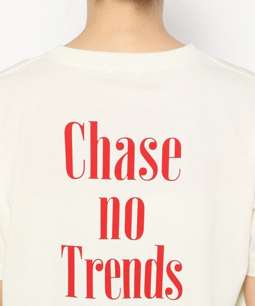 LOWRYS FARM（ローリーズファーム）の「シンプルロゴＴＥＥ　 328670（Tシャツ/カットソー・レディース・ブラック/ホワイト系その他/オフホワイト/ネイビー・FREE）」の11枚目の写真