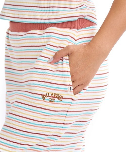BILLABONG(ビラボン)の「BILLABONG レディース ARCH EMB RIB LONG SKIRT スカート 【2025年夏モデル】/ビラボンストレッチリブロングスカート(スカート・レディース・グレー/マルチ・MEDIUM)」の11枚目の写真