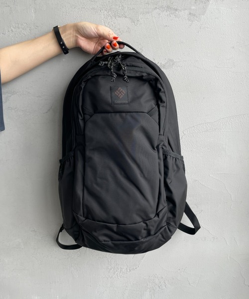 Columbia（コロンビア）の「【WEB限定】[Columbia/コロンビア] ワンポイントロゴ パナシーア 25L バックパック（バックパック/リュック・レディース・ブラック・ONE SIZE）」の3枚目の写真