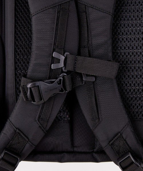 Columbia（コロンビア）の「【WEB限定】[Columbia/コロンビア] ワンポイントロゴ パナシーア 25L バックパック（バックパック/リュック・レディース・ブラック・ONE SIZE）」の14枚目の写真