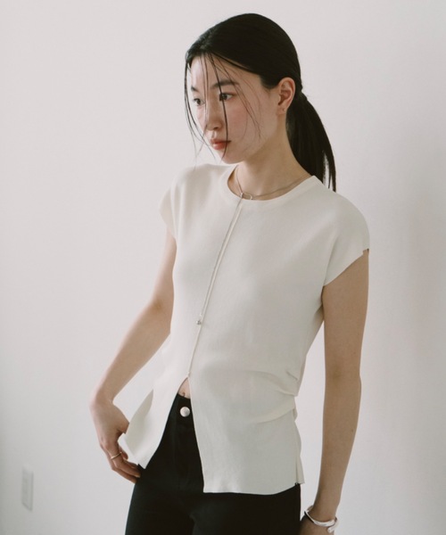 DRWCYS（ドロシーズ）の「サイドタックスリットトップス（ニット/セーター・レディース・グレー/アイボリー・FREE）」の19枚目の写真