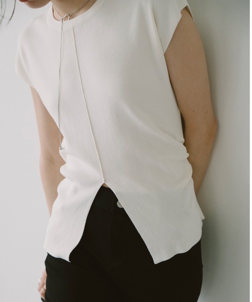 DRWCYS（ドロシーズ）の「サイドタックスリットトップス（ニット/セーター・レディース・グレー/アイボリー・FREE）」の14枚目の写真