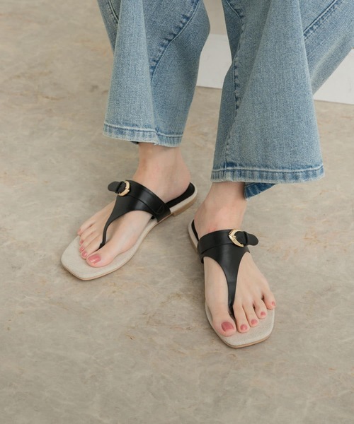 URBAN RESEARCH DOORS(アーバンリサーチドアーズ)の「キャンバスコンビトングサンダル(サンダル・レディース・ブラック/ブラウン・38/37/36)」の2枚目の写真