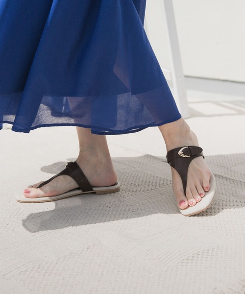 URBAN RESEARCH DOORS(アーバンリサーチドアーズ)の「キャンバスコンビトングサンダル(サンダル・レディース・ブラック/ブラウン・38/37/36)」の4枚目の写真