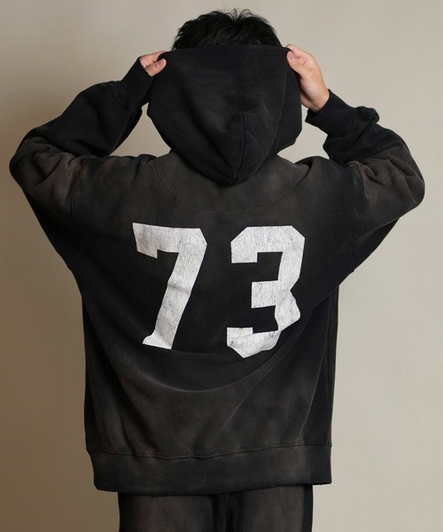 ムラサキスポーツ(ムラサキスポーツ)の「DEAR LAUREL/ディアローレル パーカー/プルオーバー フロント/バックプリント D25F-1202(パーカー・メンズ・ライトブルー/ネイビー/スミクロ/レッド・M/L)」の7枚目の写真