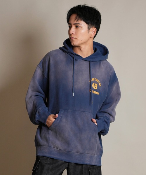 ムラサキスポーツ(ムラサキスポーツ)の「DEAR LAUREL/ディアローレル パーカー/プルオーバー フロント/バックプリント D25F-1202(パーカー・メンズ・ライトブルー/ネイビー/スミクロ/レッド・M/L)」の18枚目の写真