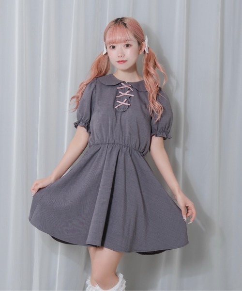 Honey Cinnamon(ハニーシナモン)の「シアーエプロンセットワンピース(ワンピース・レディース・ブラック×ホワイト/グレー×ピンク・FREE)」の4枚目の写真