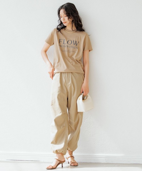BARNYARDSTORM(バンヤードストーム)の「BARNYARDSTORM / FLOWロゴT / マシンウォッシャブル(Tシャツ/カットソー・レディース・ブラック/ベージュ/ホワイト・FREE)」の5枚目の写真