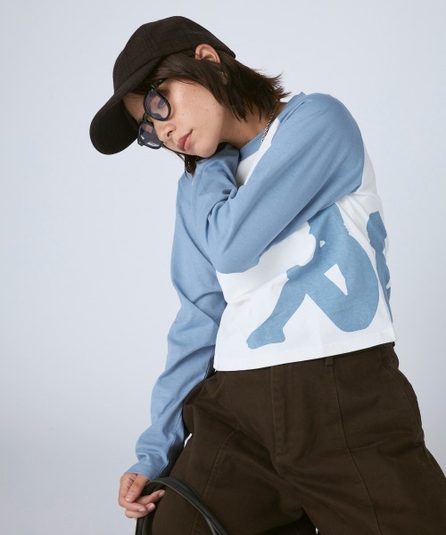 Kappa(カッパ)の「ラグラン長袖Tシャツ(Tシャツ/カットソー・レディース・ブルー/ホワイト・LARGE/MEDIUM/SMALL)」の10枚目の写真