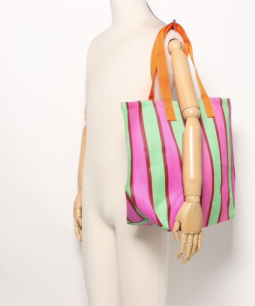 LILA&FLEUR(リラアンドフルール)の「Mothers Bag(トートバッグ・レディース・サックスブルー系/オレンジ系その他/ホワイト×ブラック/イエロー× ブルー/グリーン×オレンジ/ピンク系その他・ONE SIZE)」の7枚目の写真
