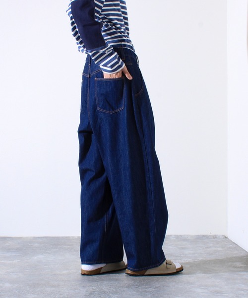 GLOSTER（グロスター）の「【WEB限定】フロントインタックワイドデニム（デニムパンツ・メンズ・インディゴブルー/ブラック・マルチサイズ）」の6枚目の写真