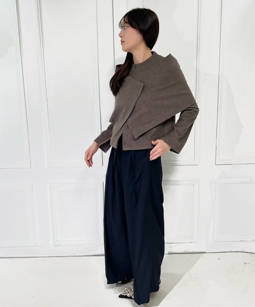 AVIE（アビィ）の「ウールライクジャージーケープデザインプルオーバー（シャツ/ブラウス・レディース・ブラック/ブラウン・38）」の20枚目の写真