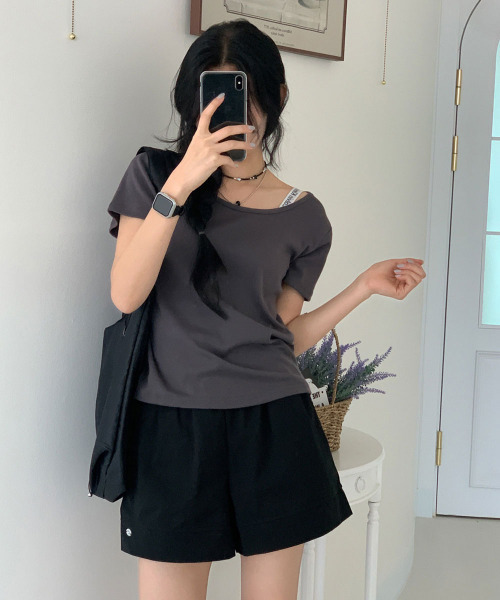 VIVID LADY（ビビッドレディー）の「クルーネック 半袖Tシャツ（Tシャツ/カットソー・レディース・チャコールグレー/グレー/アイボリー/カーキ/ブラック・FREE）」の6枚目の写真