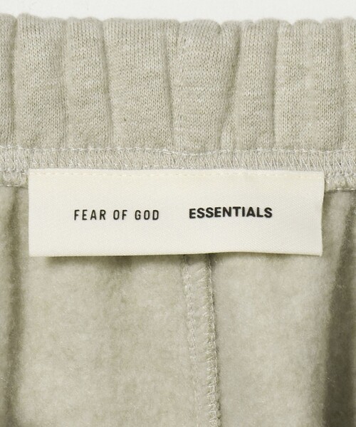 FOG ESSENTIALS（エフオージーエッセンシャルズ）の「＜FEAR OF GOD ESSENTIALS＞リラックス スウェット パンツ（スウェットパンツ・メンズ・ライトグレー/ベージュ・S/L/M/XS）」の17枚目の写真