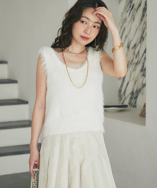 La boutique BonBon（ラブティックボンボン）の「【最強モテニット】ロングフェザー前後2WAYニットベスト（ベスト・レディース・ライトグレー/オフホワイト/ピンク・FREE）」の9枚目の写真