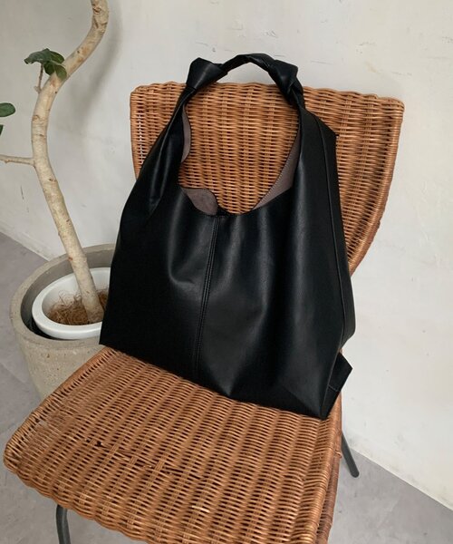 DouDou（ドゥドゥ）の「【WEB限定】ワンショルダーバッグ（ショルダーバッグ・レディース・ベージュ/ブラウン/ブラック/シルバー・FREE）」の2枚目の写真