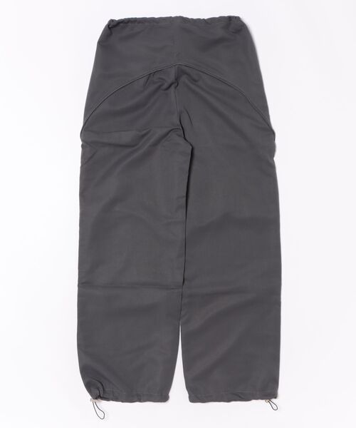 CERCA(チェルカ)の「HALEY PESCA/ルーズフィット ドロストカーゴパンツ(カーゴパンツ・レディース・ダークグレー・SMALL/MEDIUM)」の7枚目の写真