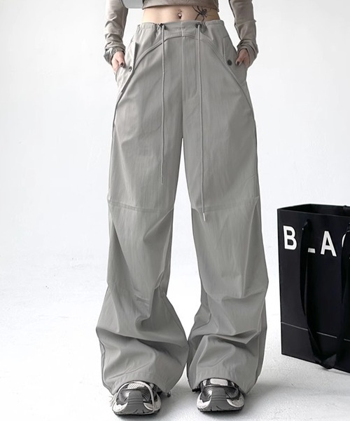 CERCA(チェルカ)の「HALEY PESCA/ルーズフィット ドロストカーゴパンツ(カーゴパンツ・レディース・ダークグレー・SMALL/MEDIUM)」の5枚目の写真